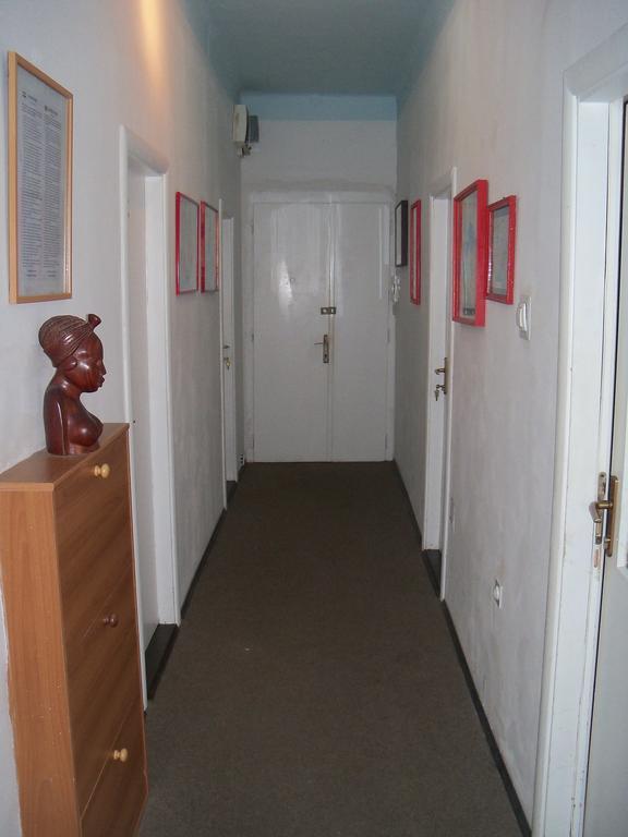 Private Accommodation Raspudic Split Exterior photo
