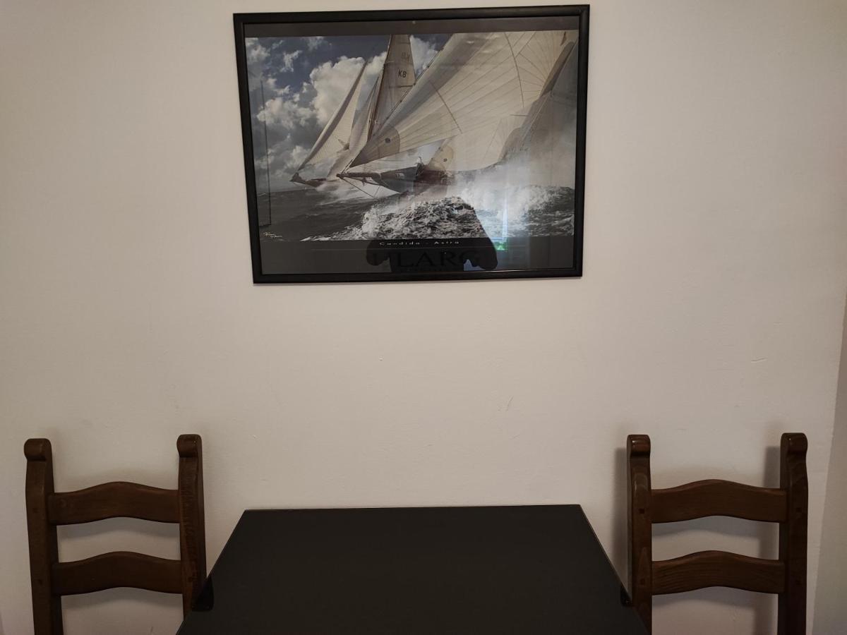 Private Accommodation Raspudic Split Exterior photo